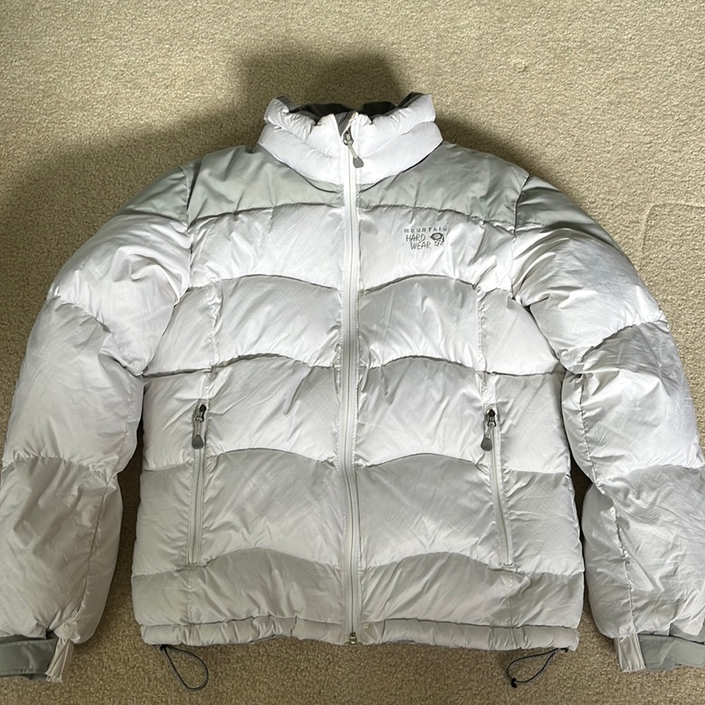 Women’s Mountain Hardwear Puffer